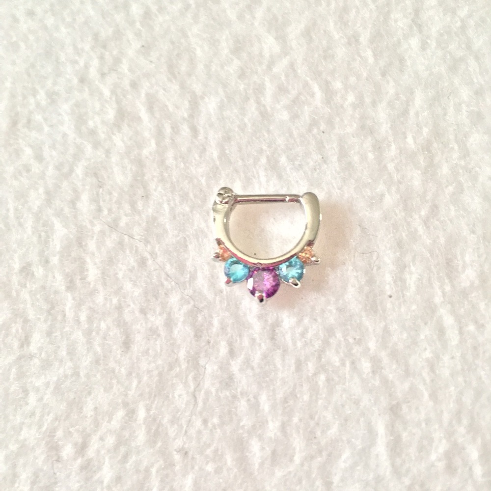 🍬💋🆕Nose Ring🆕🍬💋 - Picture 3 of 3