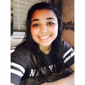 Meet your Posher, Alyssa