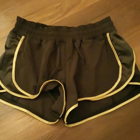 Lululemon super squad shorts
