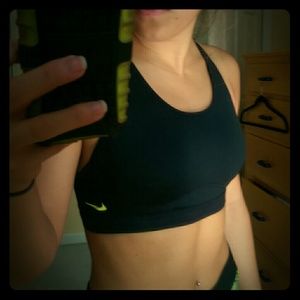 NWOT Nike DriFit mesh back sports bra
