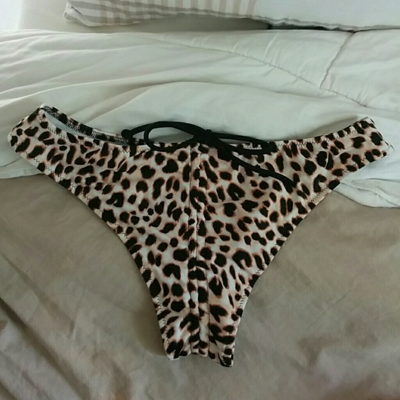 Victoria's Secret/Pink bikini bottoms