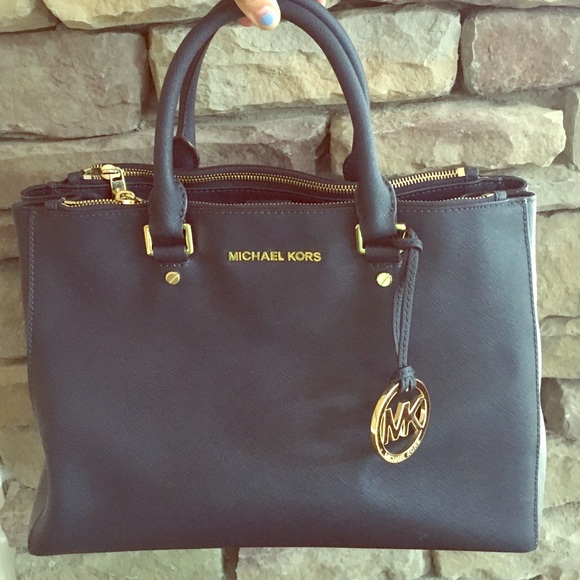 Micheal Kors blue Purse👛