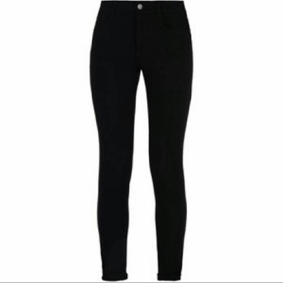 Black skinny jeans