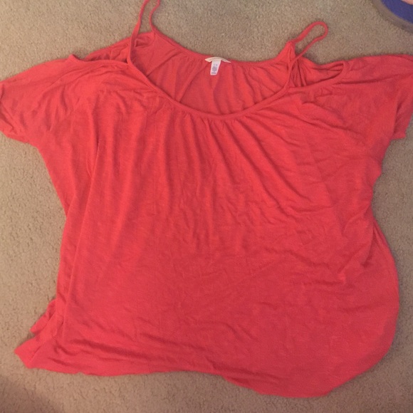 Cold shoulder top