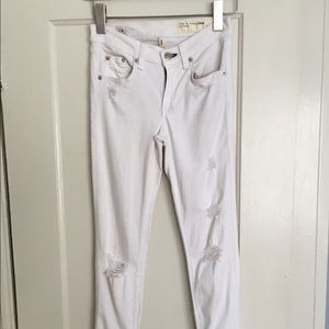 RAG&BONE WHITE DISTRESSED SKINNY JEANS