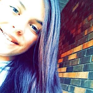 Meet your Posher, Laynea