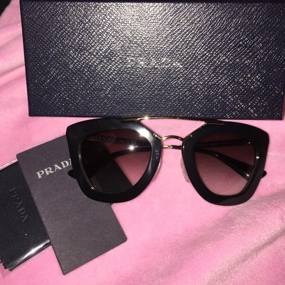 ❌SOLD❌Prada Sunglasses. Brand New!