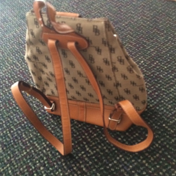 Hand bag