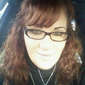 Meet your Posher, Mia