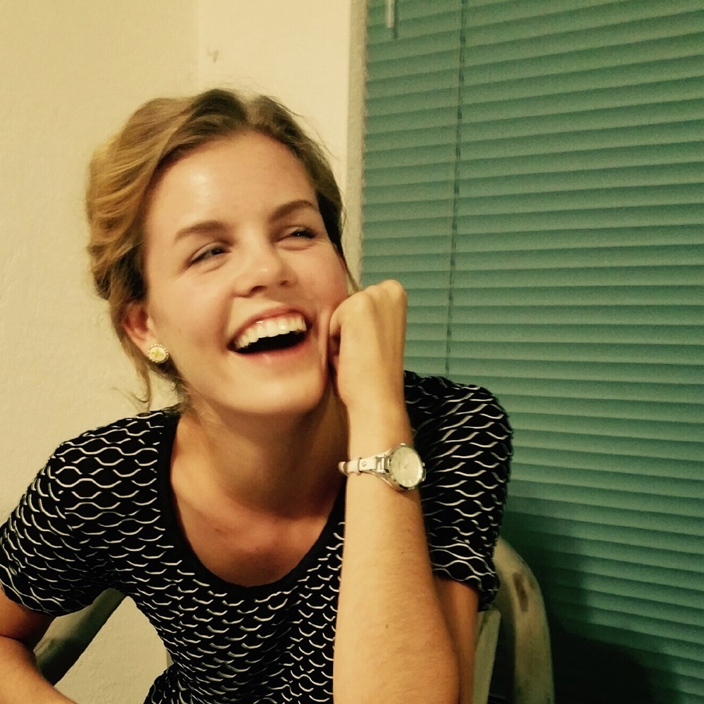 Meet your Posher, Natalie - Picture 2 of 2