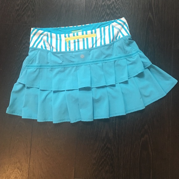 lululemon athletica Dresses & Skirts - Lulu Lemon Pace Setter Skirt size 4