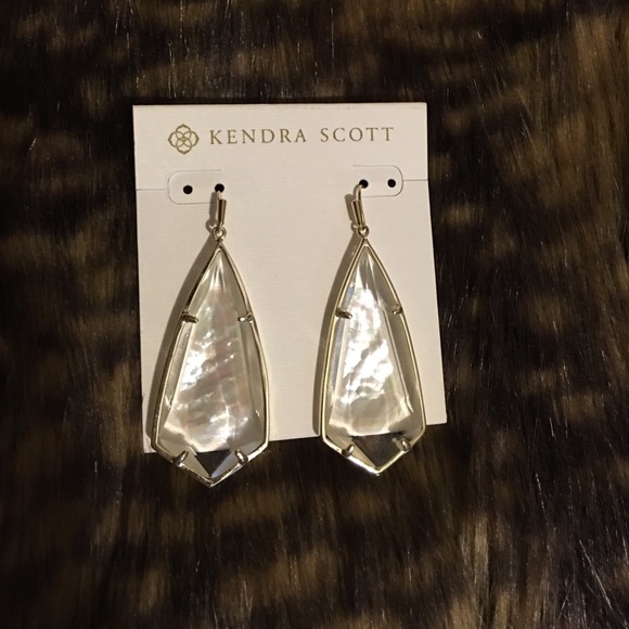 🎉SOLD🎉 - Picture 3 of 3