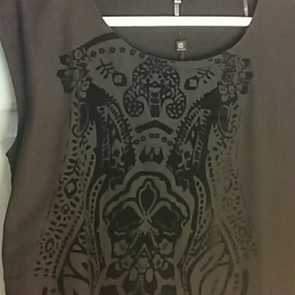 Tunic - Picture 2 of 3