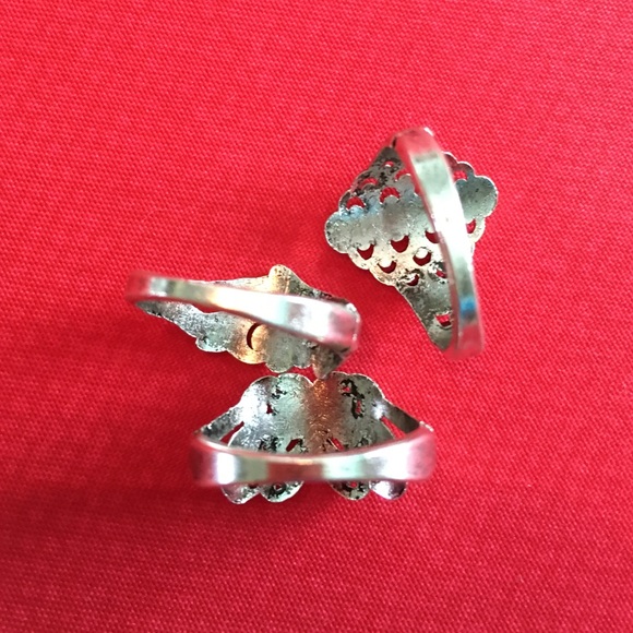Bundle of 3 Tibet silver vintage rings - Picture 2 of 4