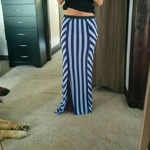 Olive + Oak XS blue striped skirt