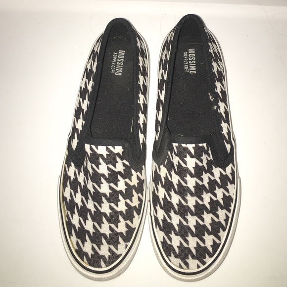 Mossimo slip-on flats