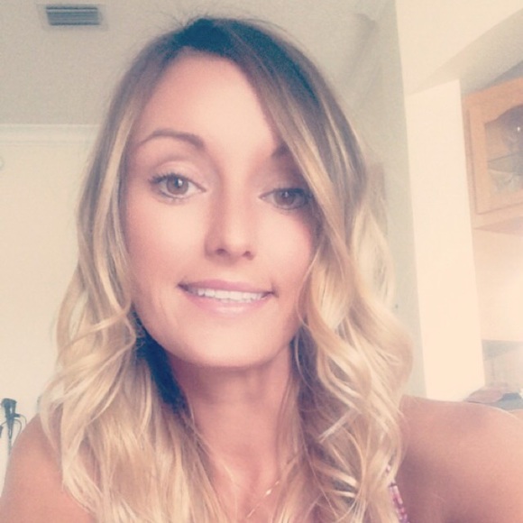 Meet your Posher, Sam - Picture 2 of 7