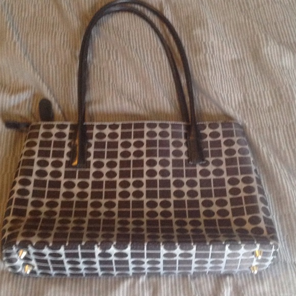 Black and grey patterned purse - Picture 3 of 3