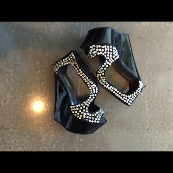 Black Blingy wedges