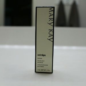 Mary Kay Satin lips
