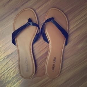 Super cute flip flop sandals
