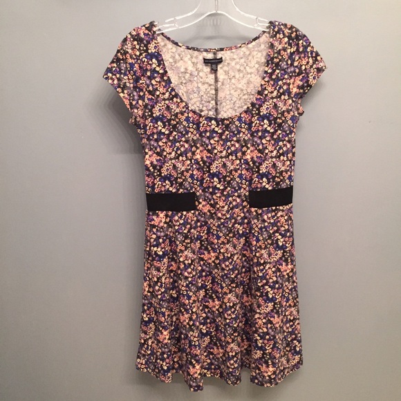 Fit and flare skater dress - Picture 1 of 2