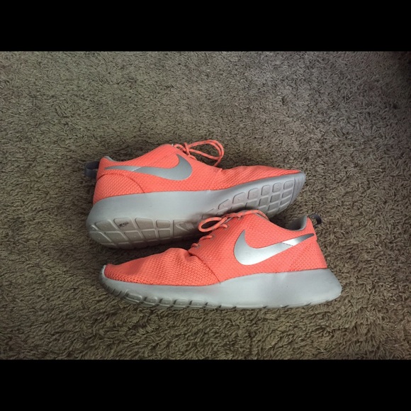 Nike roshes - Picture 2 of 4
