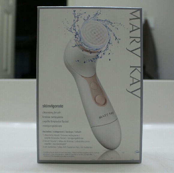 Mary Kay cleansing / acne brush