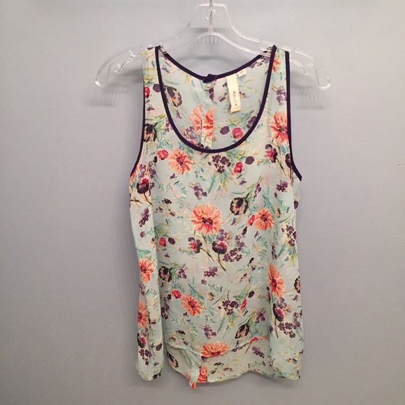 Tunic - Picture 1 of 2