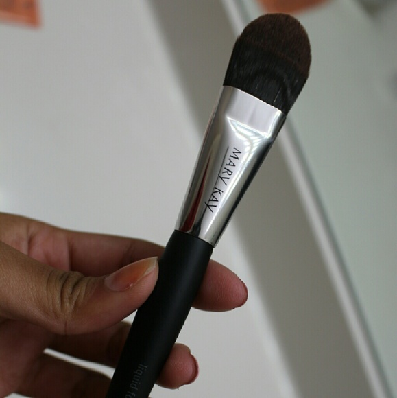 Mary kay foundation brush