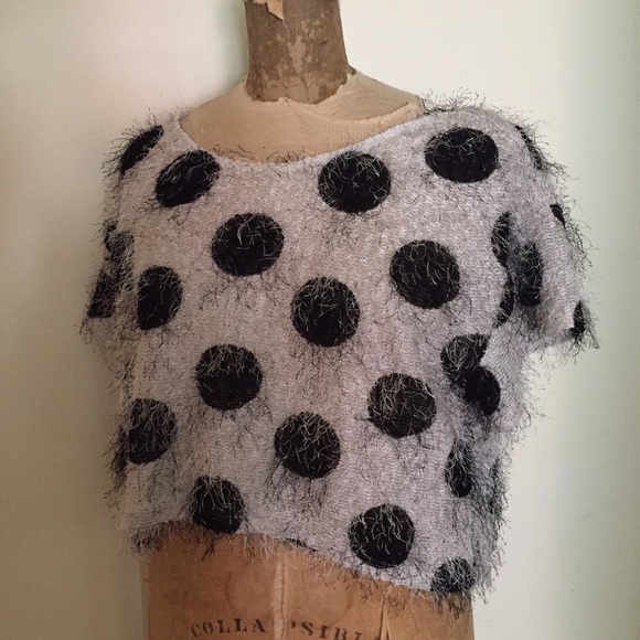 Oversized crop eyelash polka dot top.