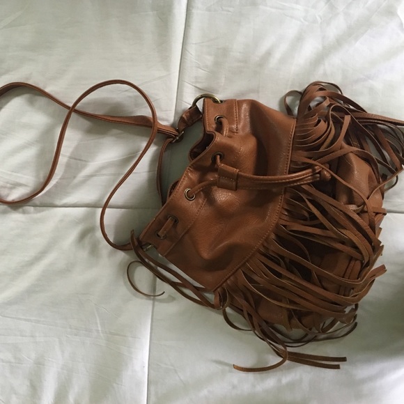 Brown Fringe purse - Picture 1 of 3