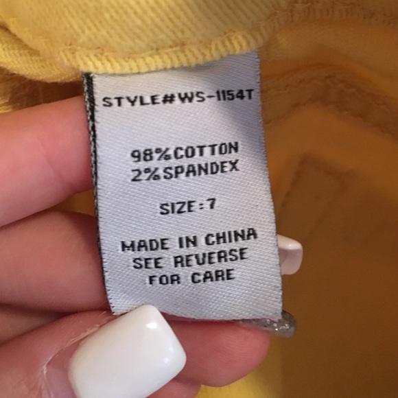 Shorts - Picture 3 of 3