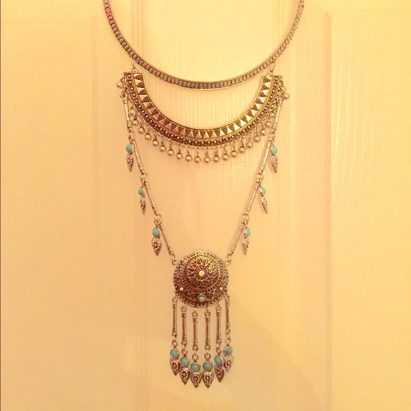 Beautiful Boho Necklace - Picture 1 of 4