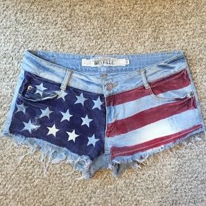 Brandy Melville American Flag Jean Shorts Size 6.