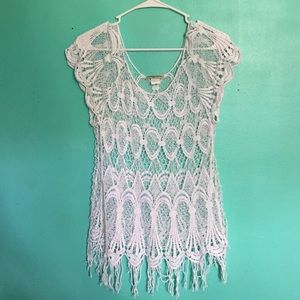 All lace fringe shirt