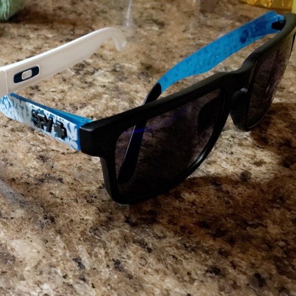 Spy Sunglasses - Picture 1 of 1
