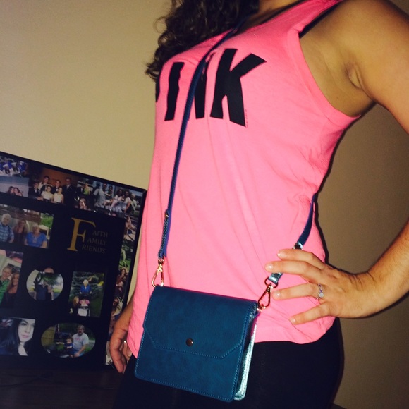 Sold❗️Cross body - Picture 4 of 4