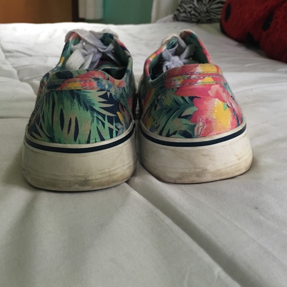 floral skater shoes - Picture 2 of 3