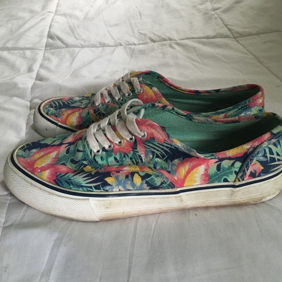 floral skater shoes - Picture 3 of 3