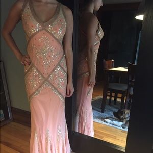 Beautiful Niteline evening gown size 2