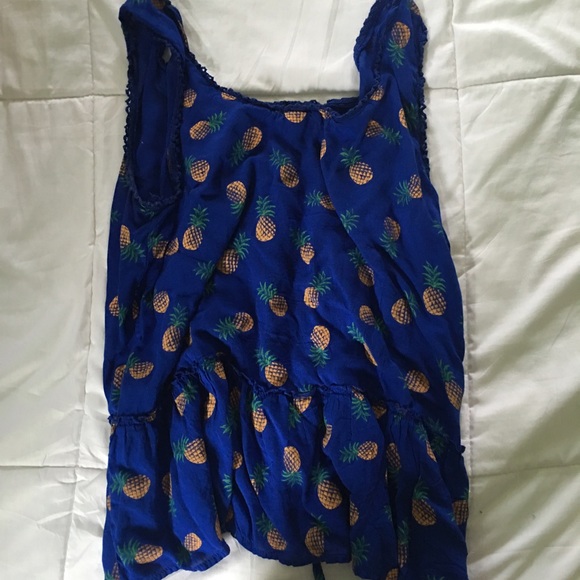 Pineapple tank shirt - Picture 2 of 2