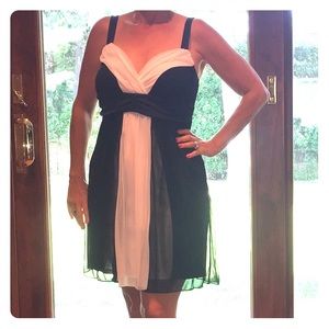 Black & White Baby Doll Style Dress NWOT by Venus