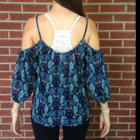 🎉HP🎉Blue boho top🌞 - Picture 2 of 3