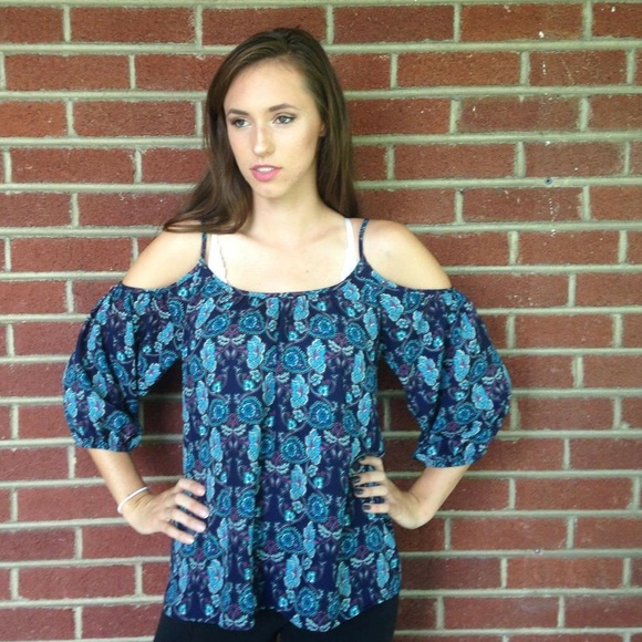 🎉HP🎉Blue boho top🌞 - Picture 3 of 3
