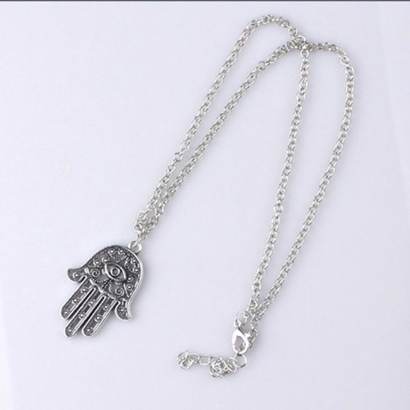 Hamsa Fatima Hand Pendant - Picture 4 of 4