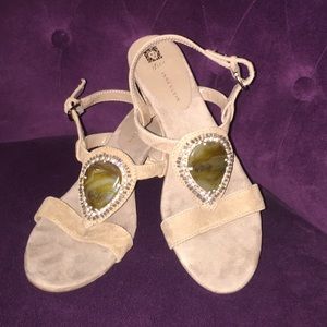 Anne Klein iFlex sandals NWOT!