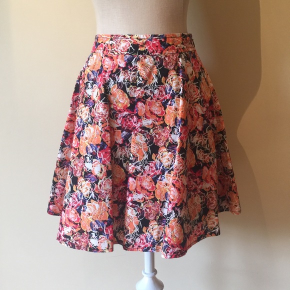 Hinge Floral Skirt