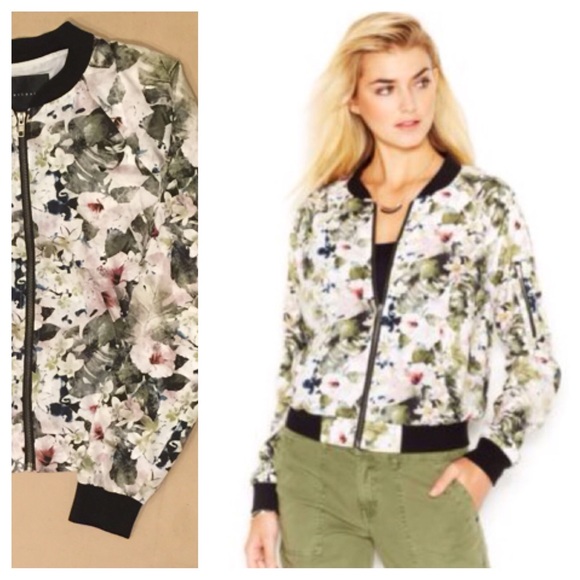 Sanctuary Jackets & Blazers - SANCTUARY Floral Print Bomber Jacket 💕