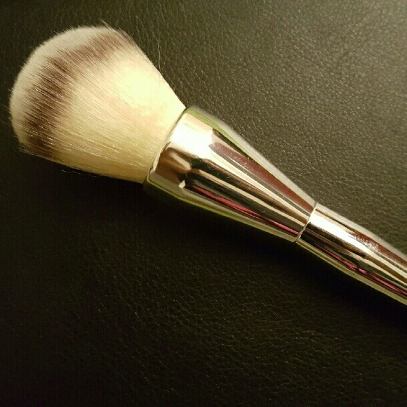 Make up brush